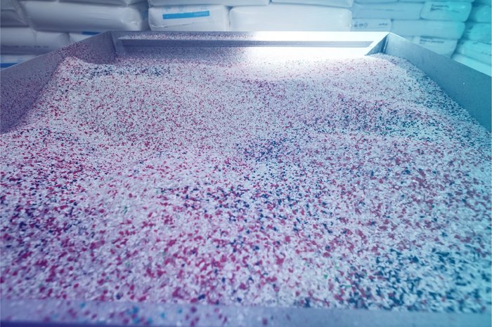 Processus de recyclage des granulés de plastique Granulés de plastique issus d'un processus de recyclage