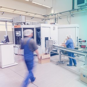 Screen printing machine for circular printing at H&K Müller